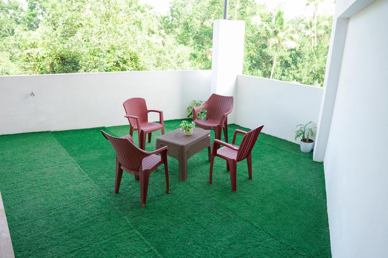 Emfore Elanza Kottayam Luaran gambar